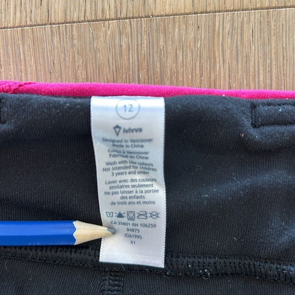 Ivivva crop leggings size 12 - Picture 2 of 3